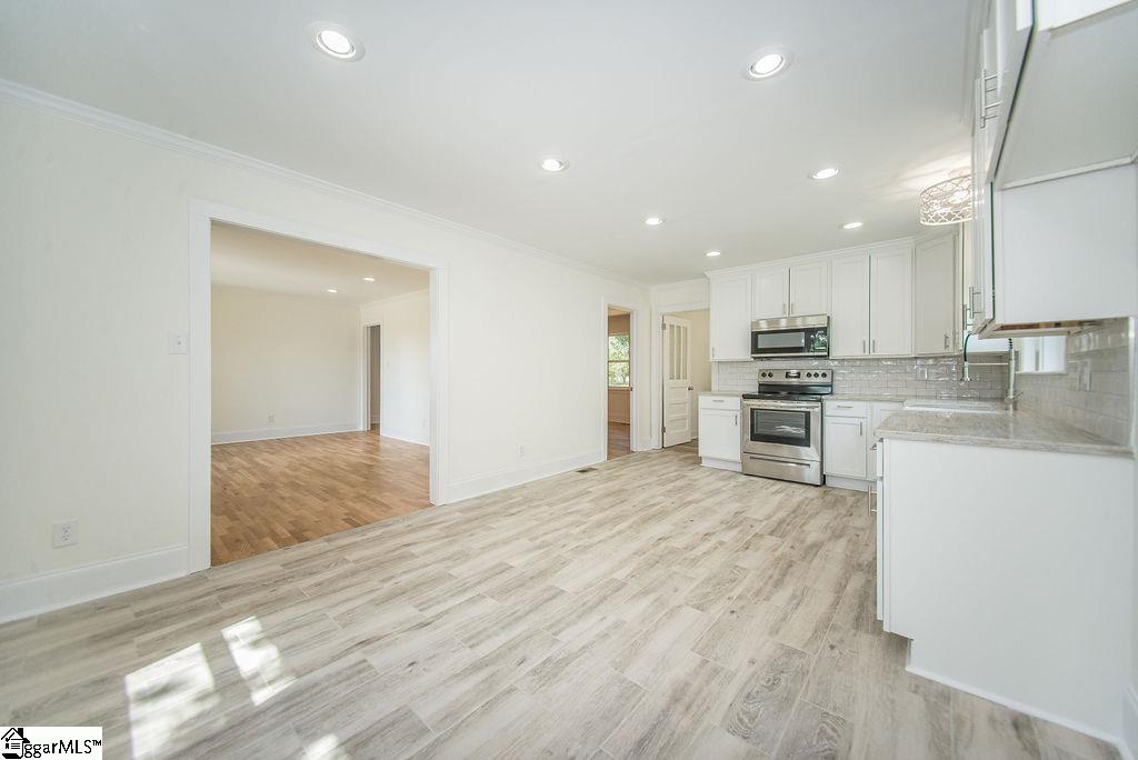 208 Wall Road Boiling Springs, SC 29316 - Photo 7 of 33 Gallery Image 7