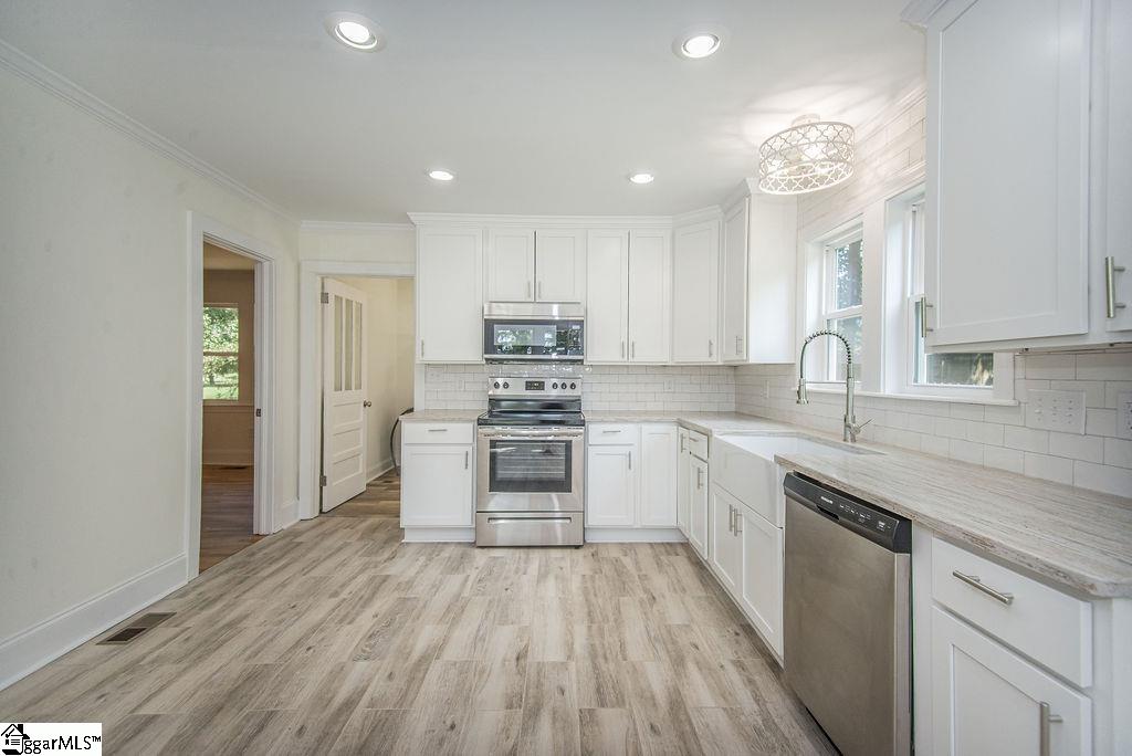 208 Wall Road Boiling Springs, SC 29316 - Photo 9 of 33 Gallery Image 9