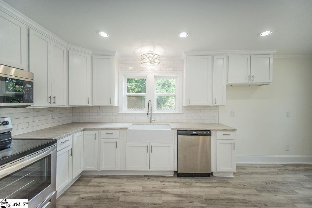 208 Wall Road Boiling Springs, SC 29316 - Photo 10 of 33 Gallery Image 10