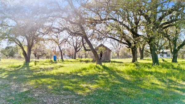$1,599,995 | 8870 Hart Lane, Sealy, TX 77474