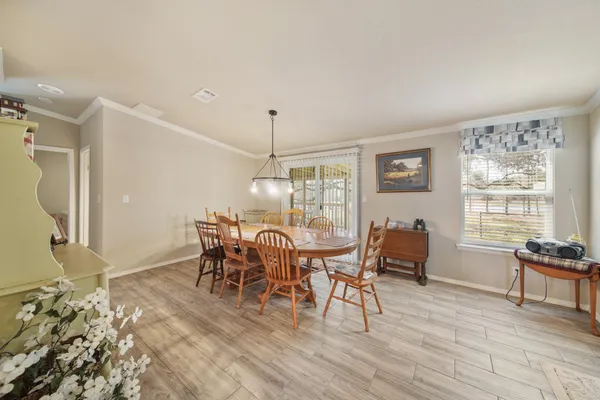 $1,599,995 | 8870 Hart Lane, Sealy, TX 77474