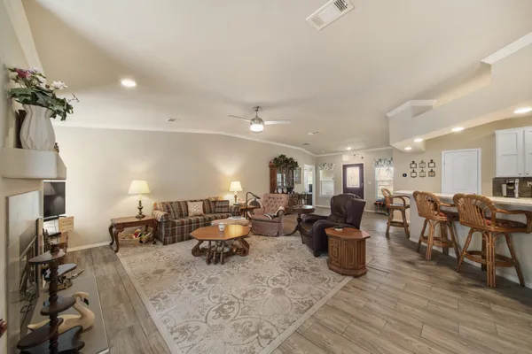 $1,599,995 | 8870 Hart Lane, Sealy, TX 77474