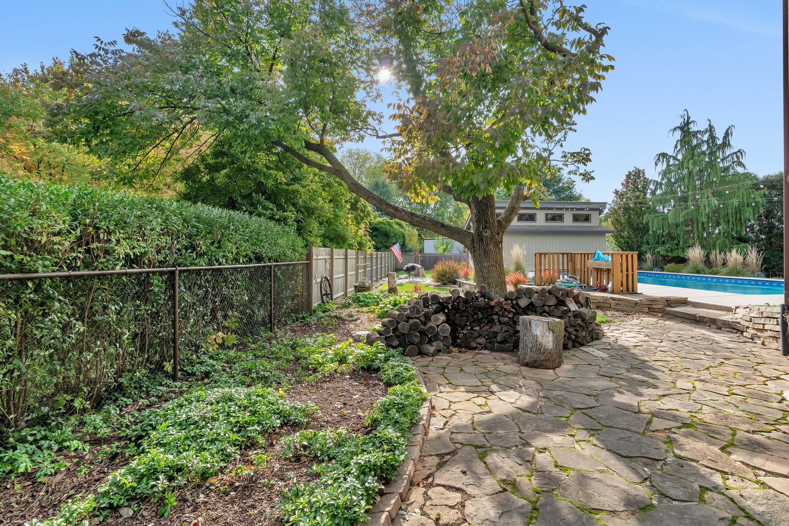 727 South Raven Road Shorewood, IL 60404 - Photo 36 of 36 a view of a house with backyard and sitting area
