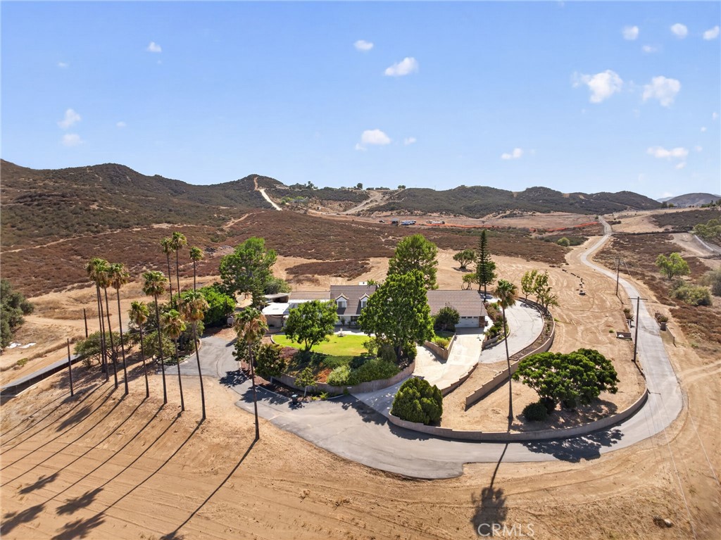 33975 Wright Road Wildomar, CA 92595 - Photo 4 of 60