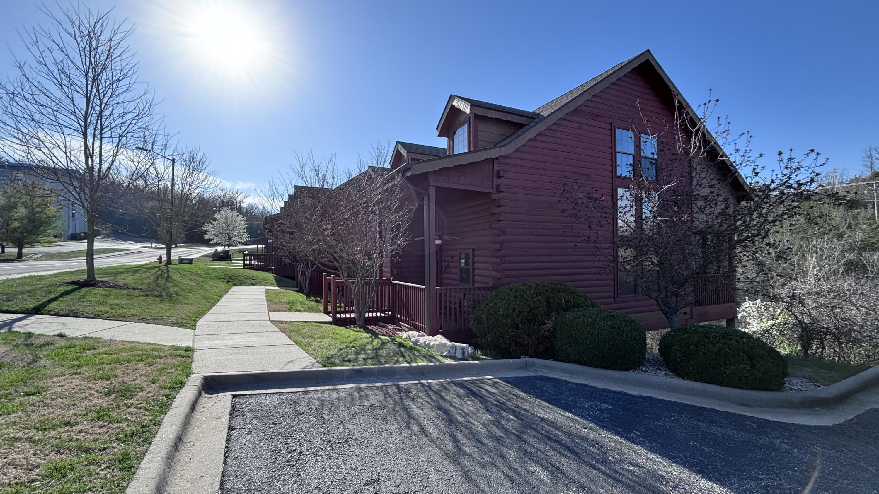 152 Oakridge Road, Unit 1 Branson, MO 65616 - Photo 36 of 38 Cabin-branson-listed-Sheila-Hebing