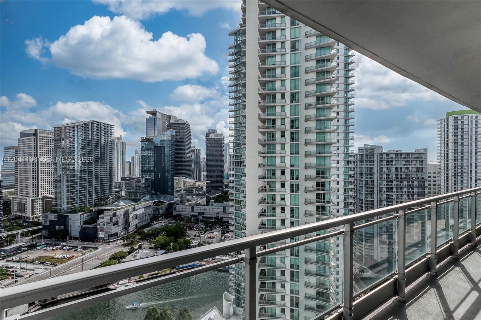 90 Southwest 3rd Street, Unit 3211 Miami, FL 33130 - Photo 24 of 27