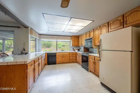 $985,000 | 272 Cloudcrest Court, Newbury Park, CA 91320