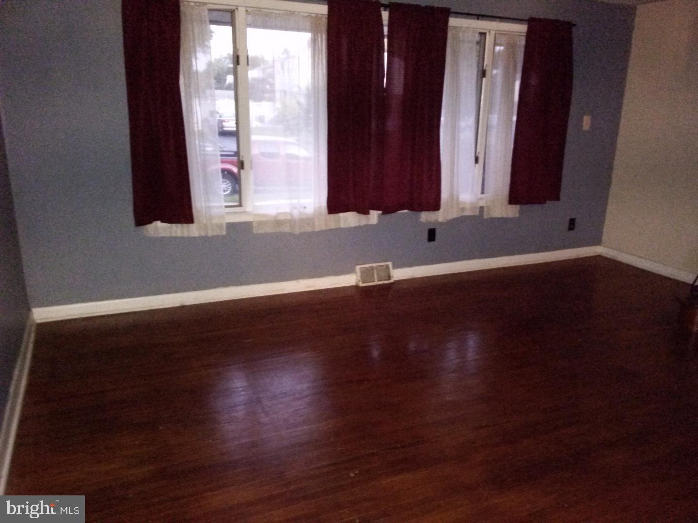 1546 Blackrock Road Swarthmore, PA 19081 - Photo 2 of 18 Living Room