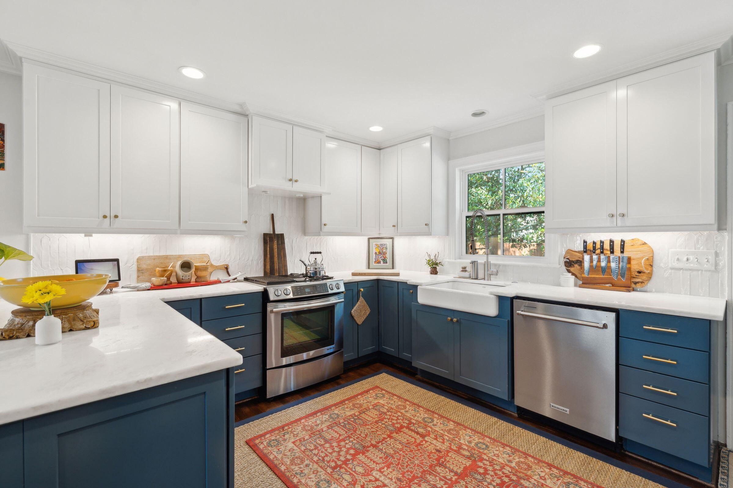 1446 Burningtree Road Charleston, SC 29412 - Photo 10 of 43 Kitchen