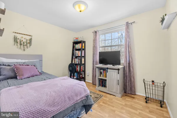 $780,000 | 8274 Raindrop Way, Springfield, VA 22153