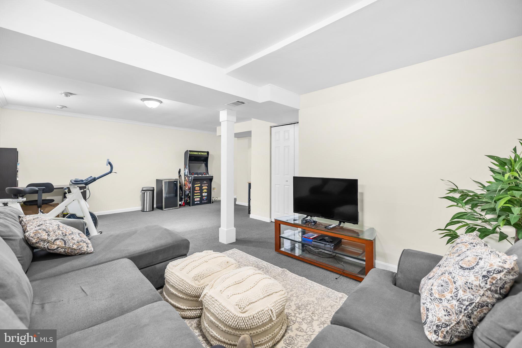 8274 Raindrop Way Springfield, VA 22153 - Photo 42 of 55