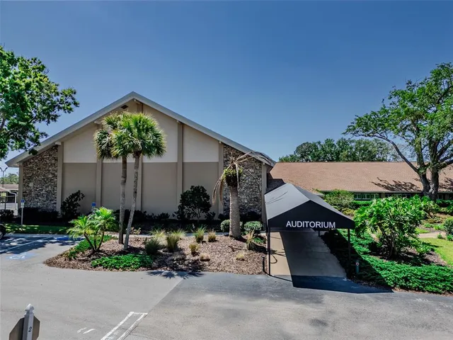 $213,900 | 2241 Shelly Drive, Unit D, Palm Harbor, FL 34684