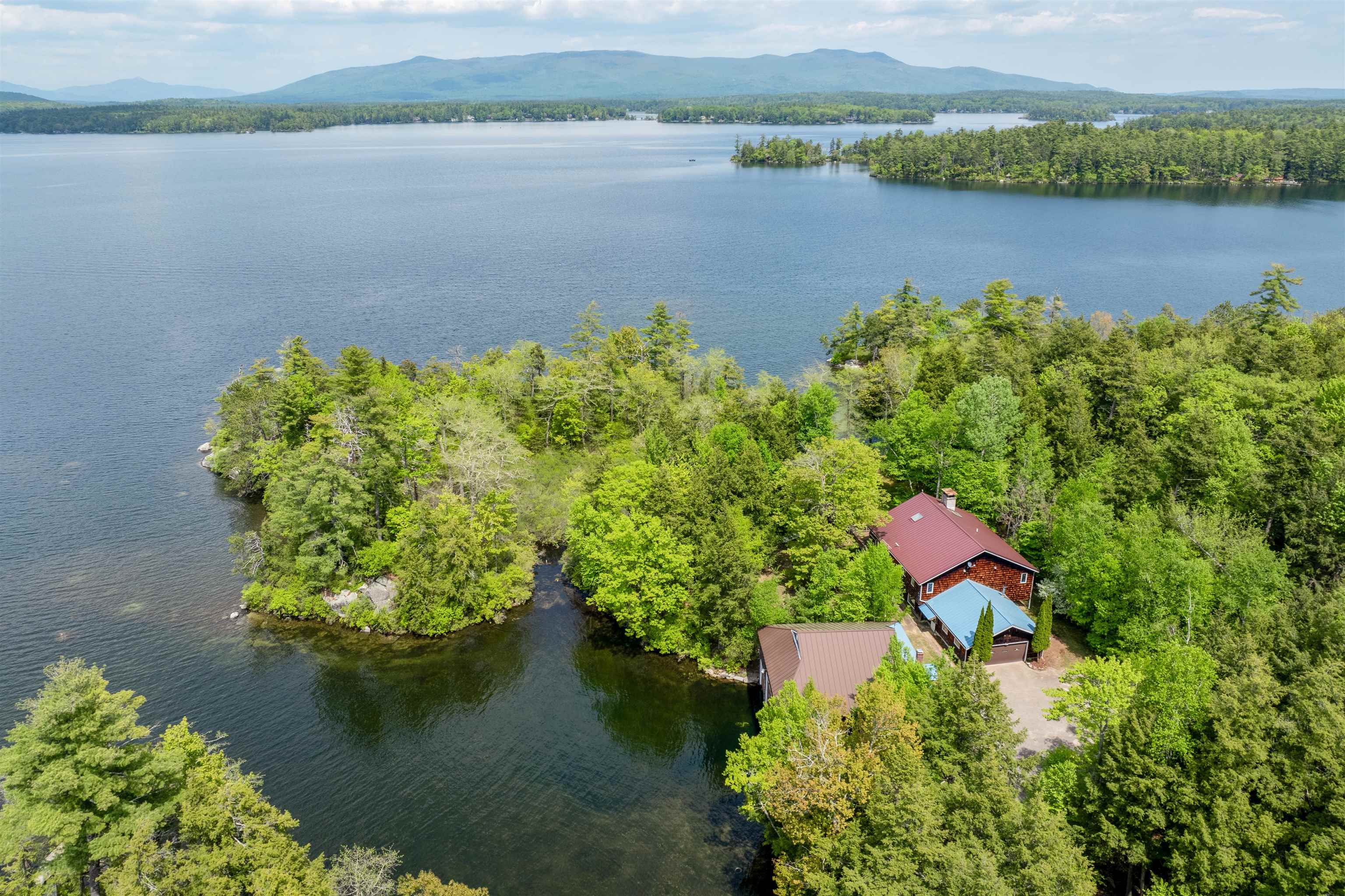 90 Veasey Shore Road Meredith, NH 03253 - Photo 2 of 40