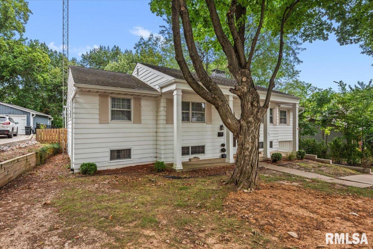 816 Independence Ridge Springfield, IL 62702 - Photo 3 of 45 Gallery Image 3