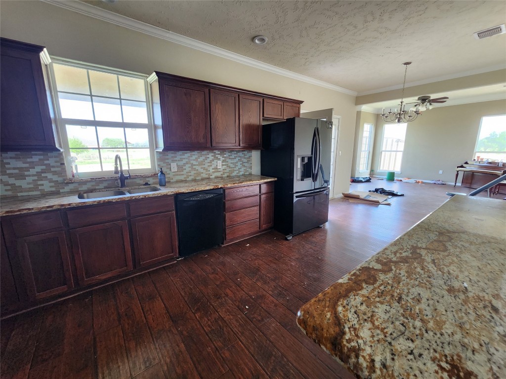 33640 Hannibal Road Fulshear, TX 77441 - Photo 11 of 14 Interior of guest home