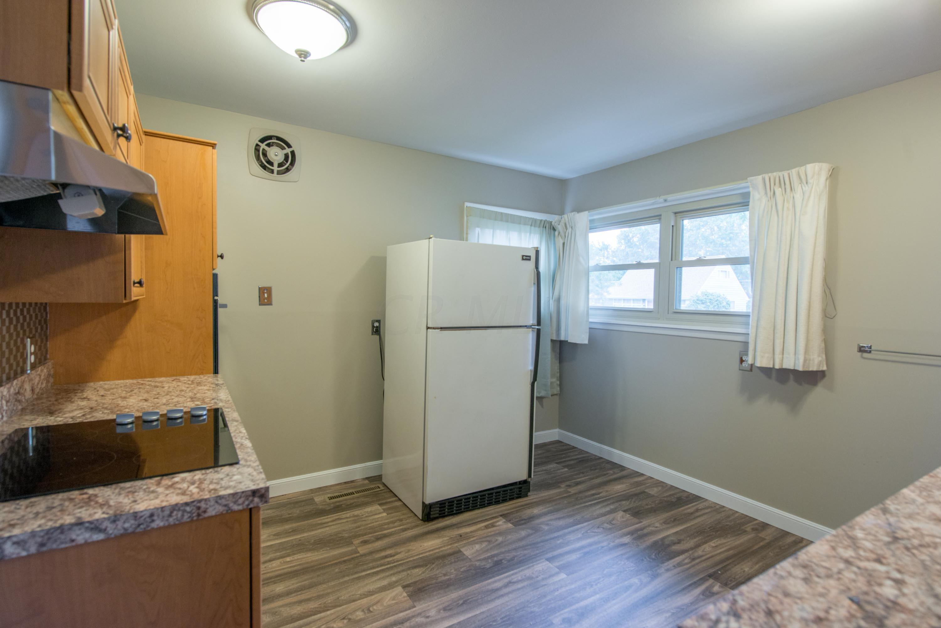 1088 Bernard Road Columbus, OH 43221 - Photo 11 of 36 Gallery Image 11