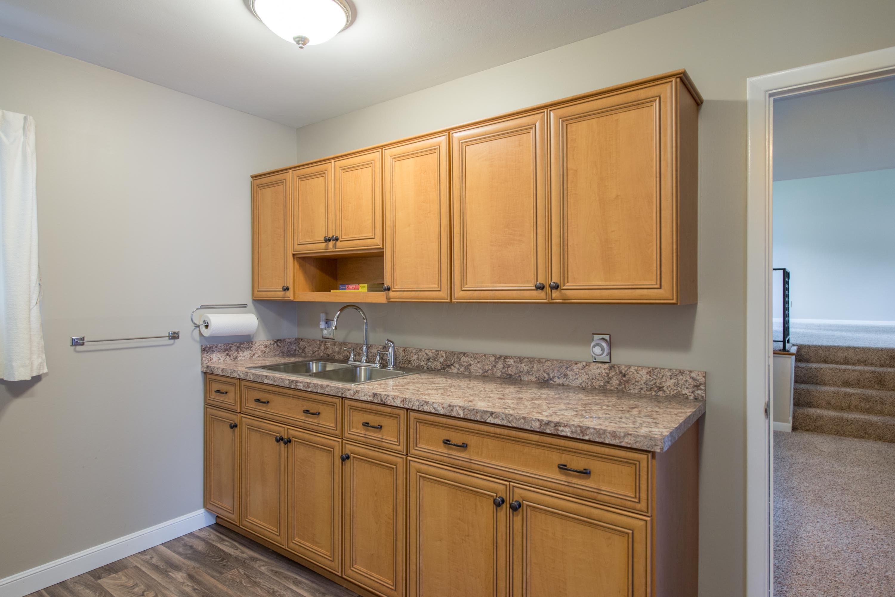 1088 Bernard Road Columbus, OH 43221 - Photo 13 of 36 Gallery Image 13