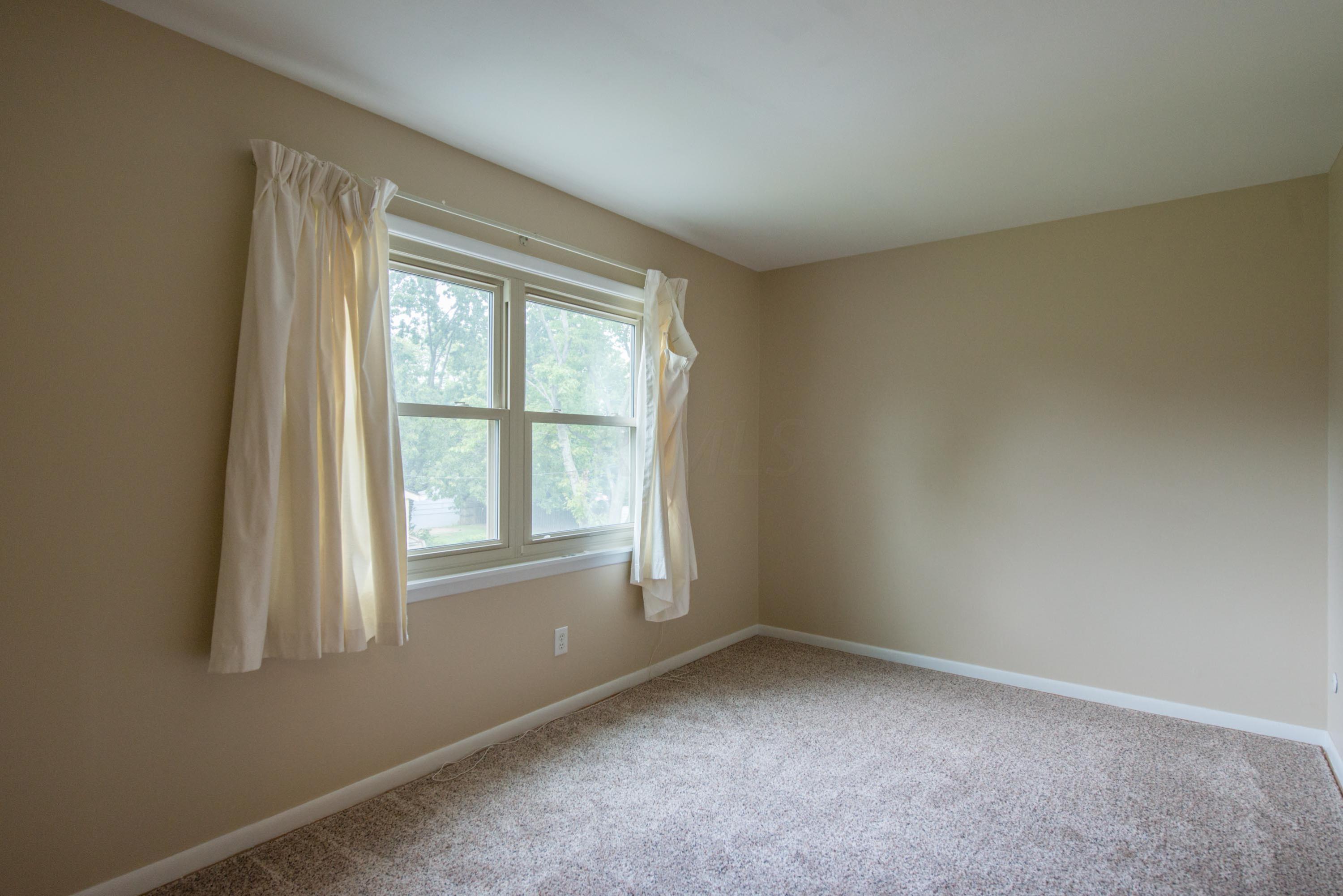 1088 Bernard Road Columbus, OH 43221 - Photo 23 of 36 Gallery Image 23