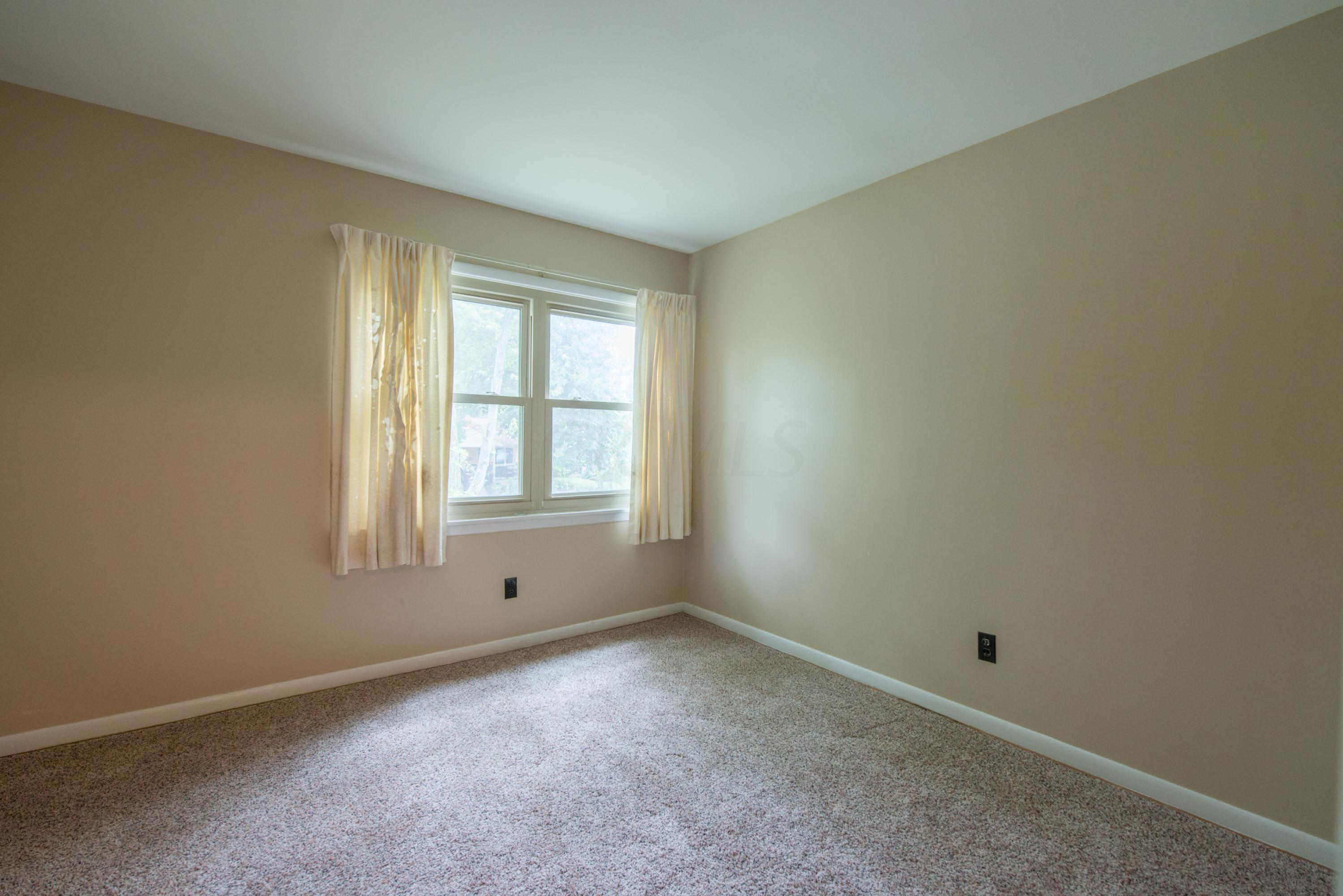 1088 Bernard Road Columbus, OH 43221 - Photo 26 of 36 Gallery Image 26