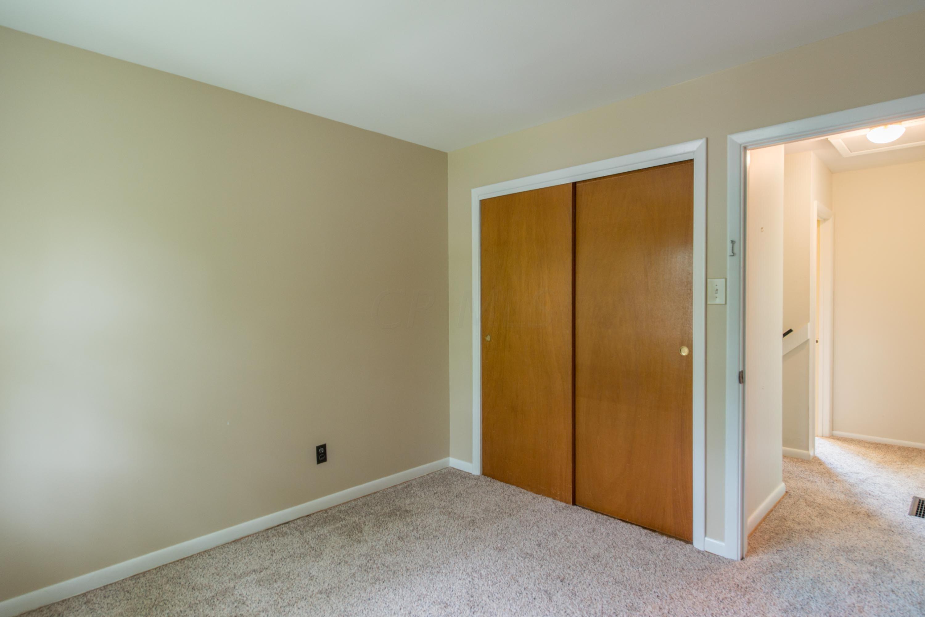 1088 Bernard Road Columbus, OH 43221 - Photo 27 of 36 Gallery Image 27