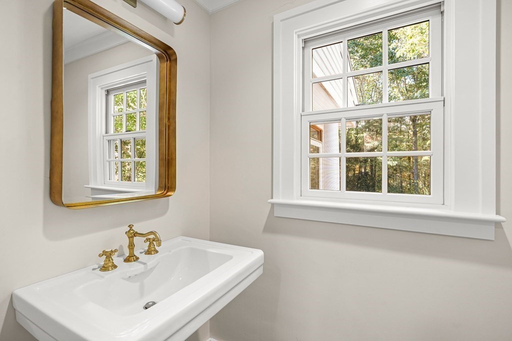 15 Hales Hollow Road Dover, MA 02030 - Photo 11 of 28 Gallery Image 11