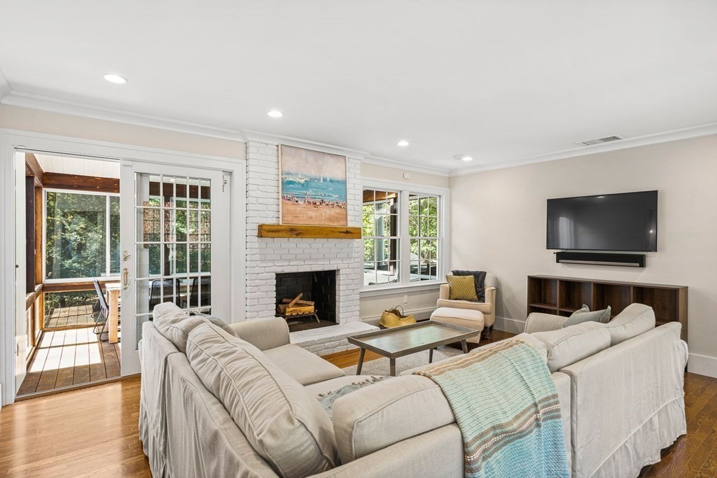 15 Hales Hollow Road Dover, MA 02030 - Photo 10 of 28 Gallery Image 10