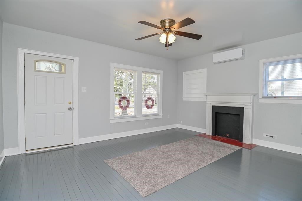 6401 Stratton Street Houston, TX 77023 - Photo 3 of 28