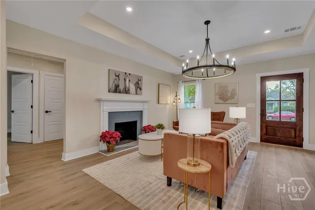 $599,000 | 402 East 57th Street, Savannah, GA 31405