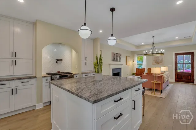 $599,000 | 402 East 57th Street, Savannah, GA 31405