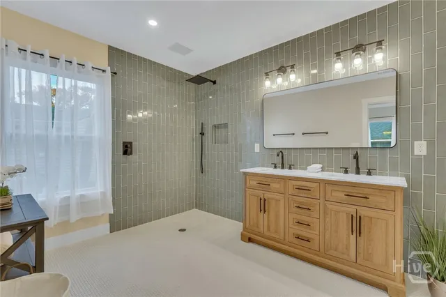 $599,000 | 402 East 57th Street, Savannah, GA 31405