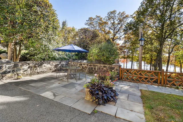 $585,000 | 341 Furnace Dock Road, Unit 1, Cortlandt Manor, NY 10567