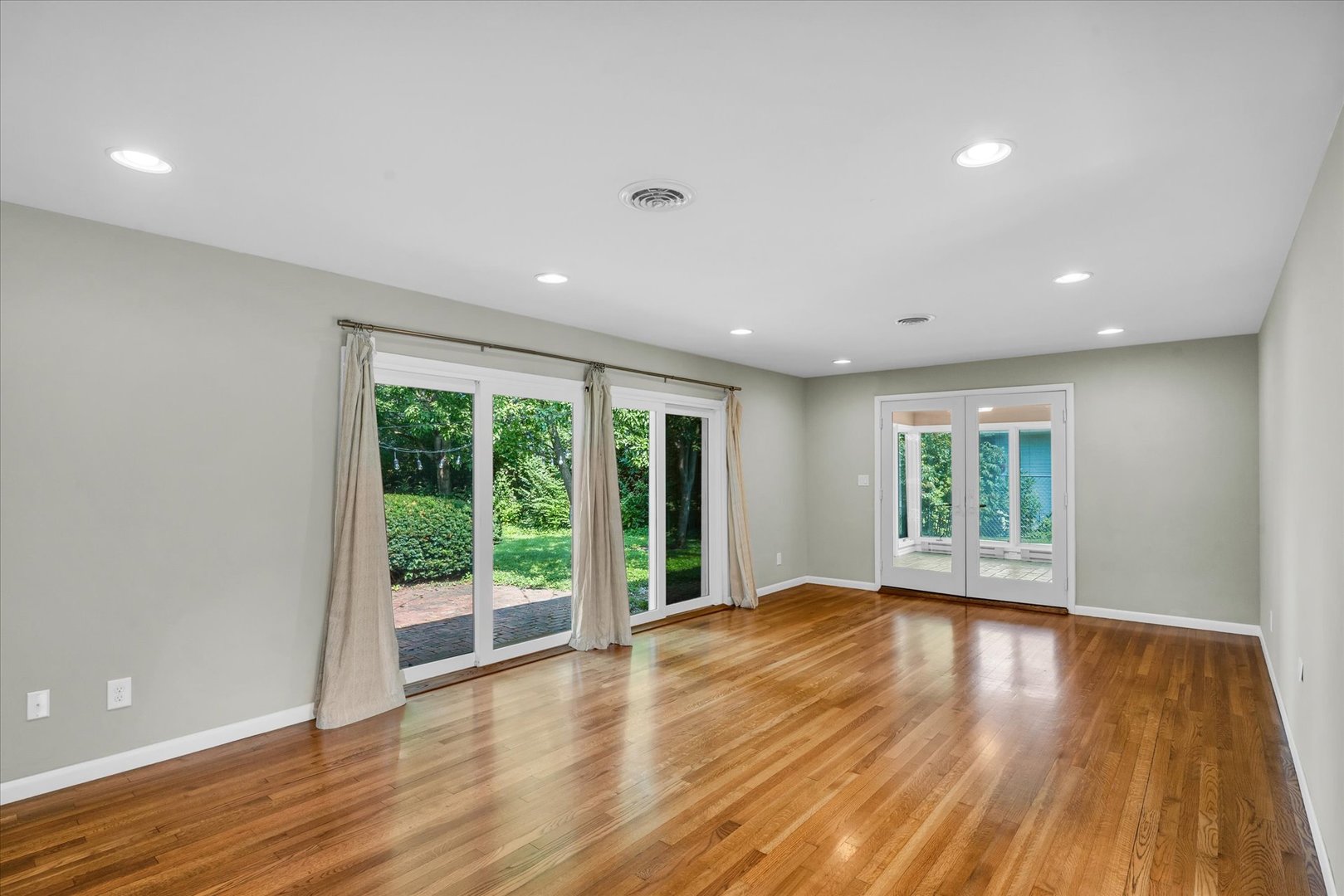 70 Greencroft Drive Champaign, IL 61821 - Photo 15 of 39