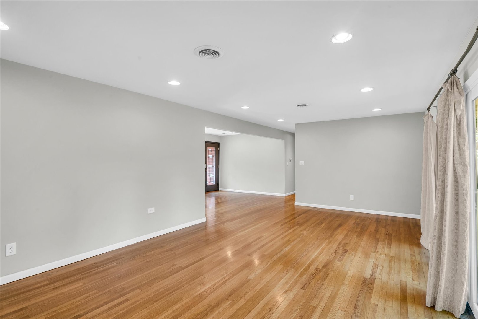 70 Greencroft Drive Champaign, IL 61821 - Photo 17 of 39