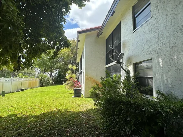 $2,350,000 | 11676 Northwest 45th Street, Coral Springs, FL 33065