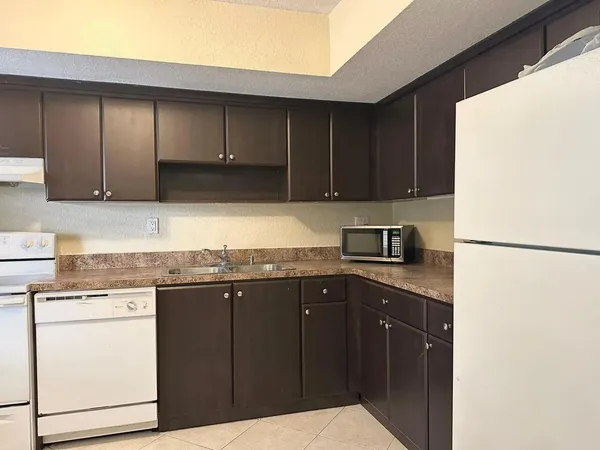 $2,350,000 | 11676 Northwest 45th Street, Coral Springs, FL 33065