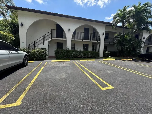 $2,350,000 | 11676 Northwest 45th Street, Coral Springs, FL 33065
