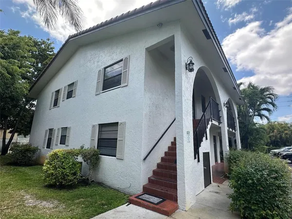 $2,350,000 | 11676 Northwest 45th Street, Coral Springs, FL 33065