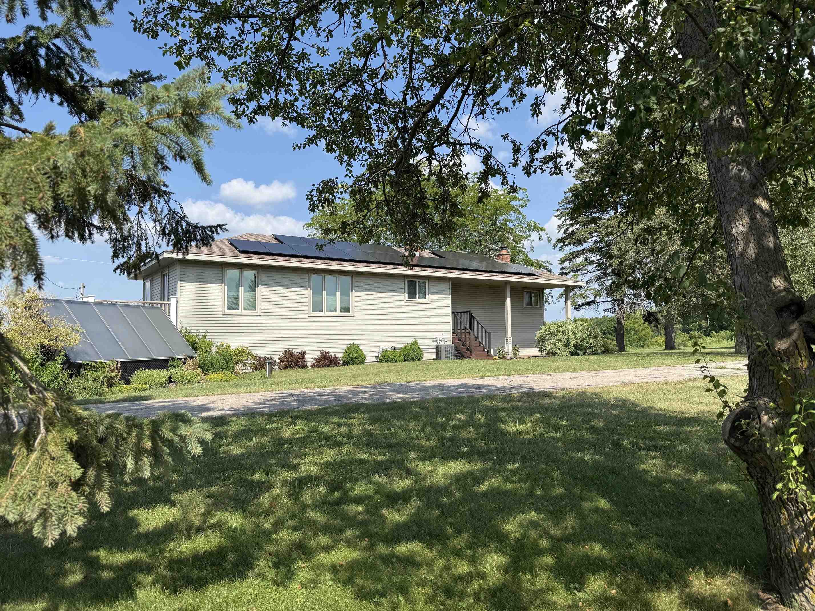 W6708 Smock Valley Road Monroe, WI 53566 - Photo 1 of 10
