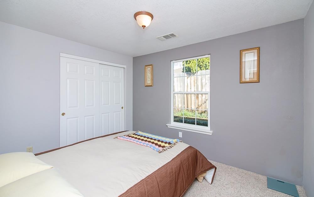 977 Ridgeview Drive Eagle Point, OR 97524 - Photo 10 of 26 Additional Photo