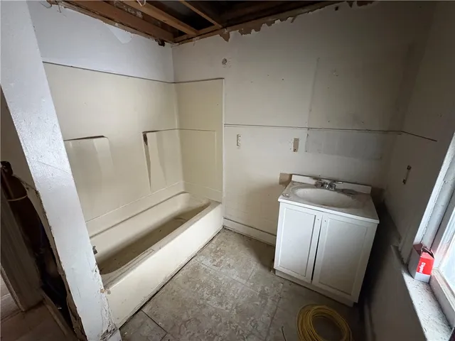 $50,000 | 665 Portland Avenue, Rochester, NY 14621