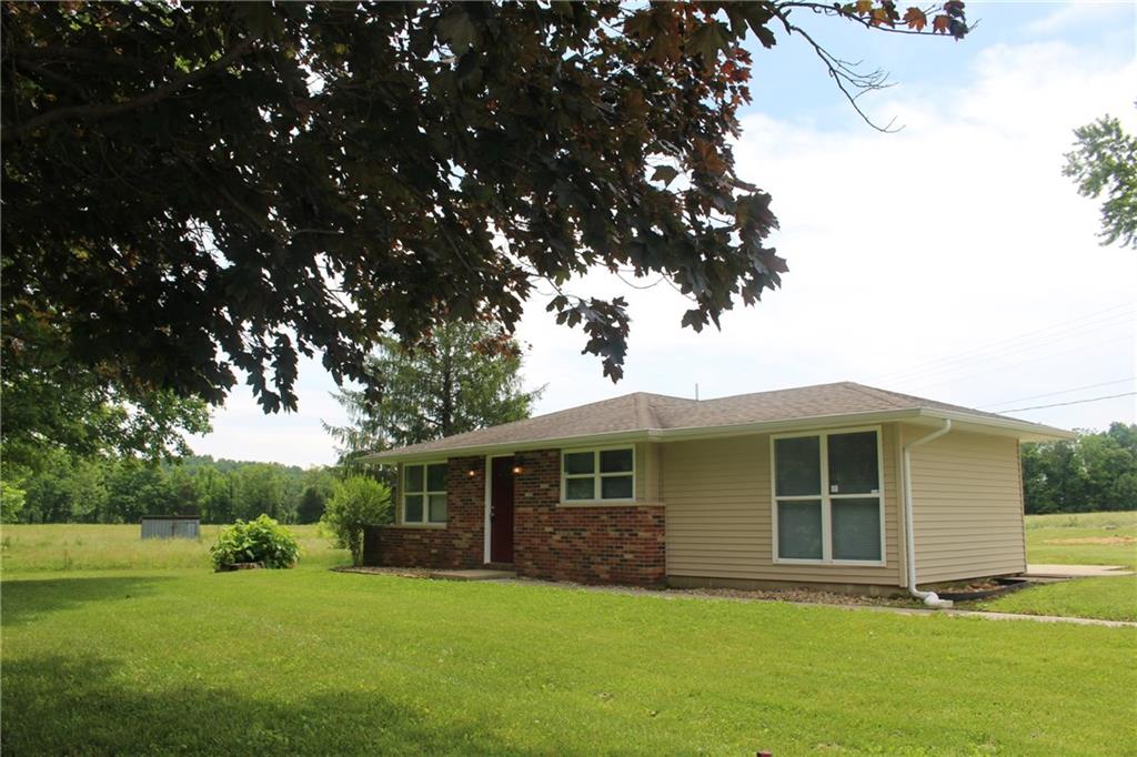 26 South Co Rd 975 West Medora, IN 47260 - Photo 3 of 12