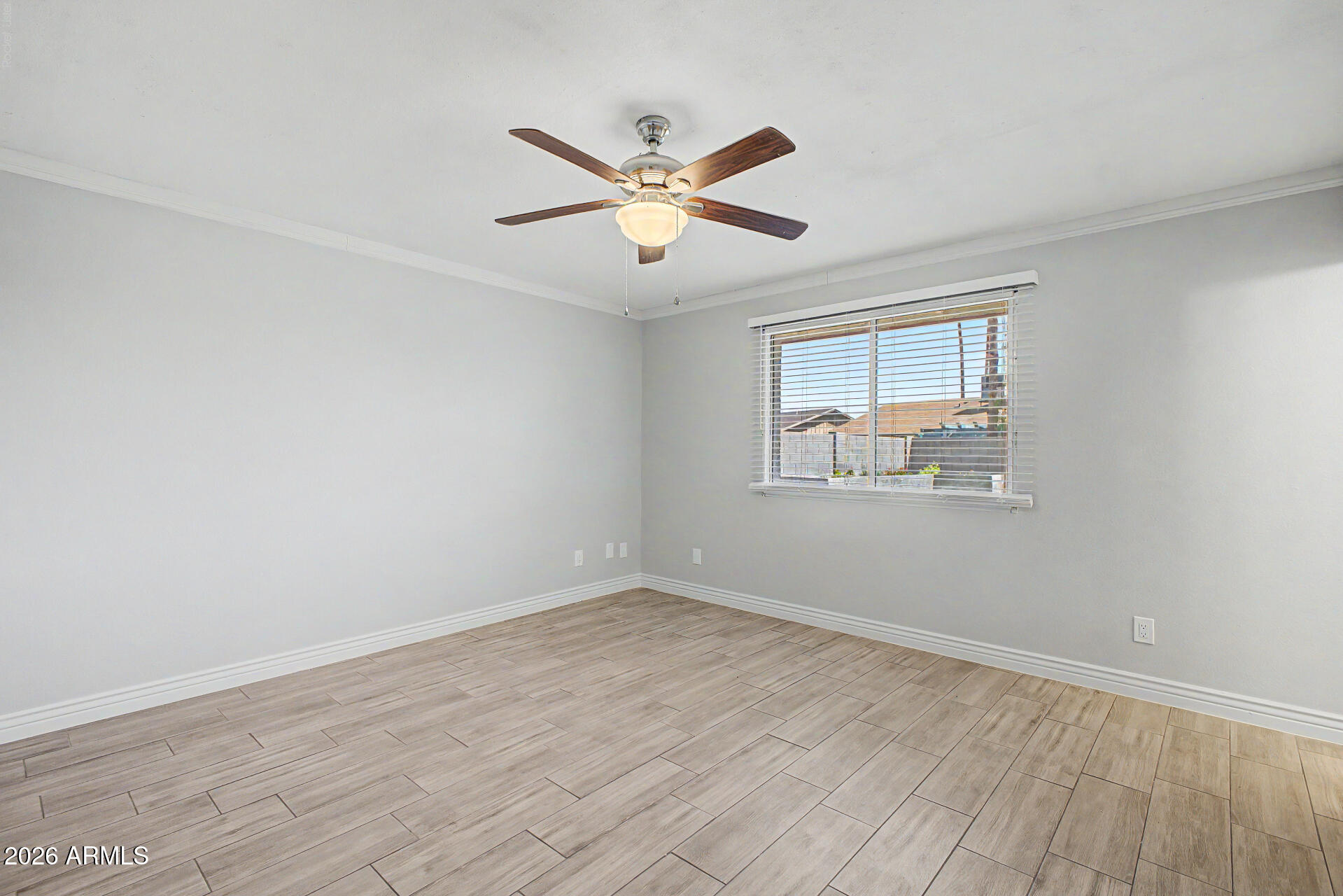 2332 East Riviera Drive Tempe, AZ 85282 - Photo 12 of 29 Primary