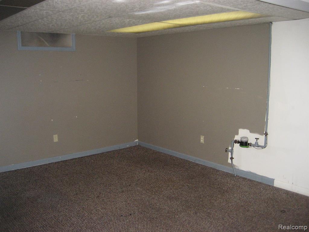 7669 Pelham Road Allen Park, MI 48101 - Photo 13 of 13