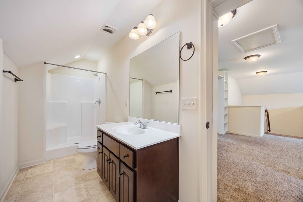 2891 Hobbs Road Columbus, GA 31909 - Photo 26 of 37 Upstairs bathroom