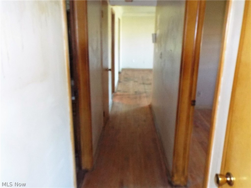 23308 Emery Road Cleveland, OH 44128 - Photo 11 of 20
