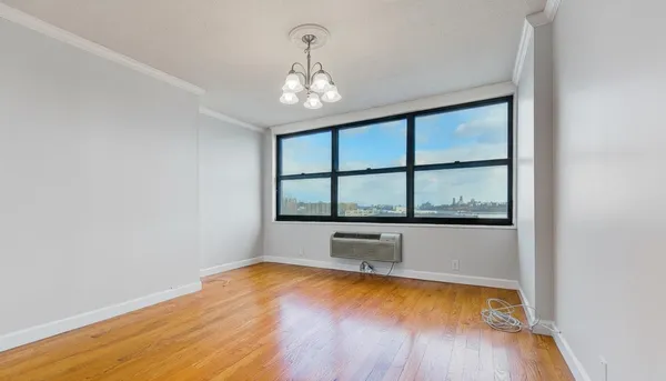 $4,500 | 7004 Boulevard East, Unit 7D, Guttenberg, NJ 07093