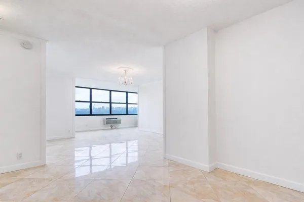 $4,500 | 7004 Boulevard East, Unit 7D, Guttenberg, NJ 07093