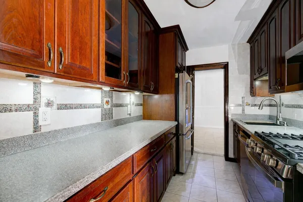 $4,500 | 7004 Boulevard East, Unit 7D, Guttenberg, NJ 07093
