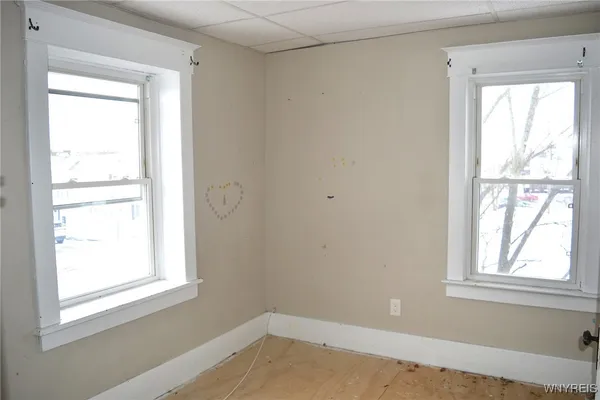 $174,900 | 4670 Broadway, Cheektowaga, NY 14043