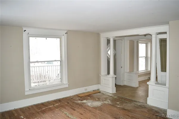 $174,900 | 4670 Broadway, Cheektowaga, NY 14043